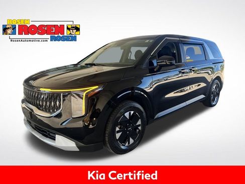 Certified 2025 Kia Carnival LXS FWD image 1