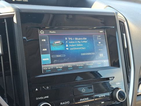 Used 2022 Subaru Forester Premium image 17