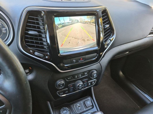 Used 2020 Jeep Cherokee Limited AWD/4WD image 18