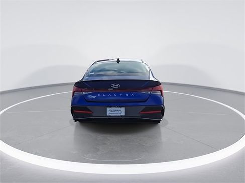 New 2026 Hyundai Elantra SEL Sport image 7