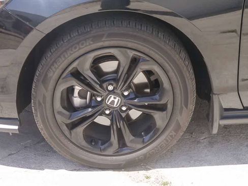 Used 2025 Honda Accord SE image 5