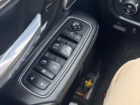 Used 2021 RAM 1500 Laramie w/ Night Edition AWD/4WD image 10