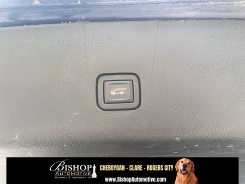 Used 2023 Chevrolet Traverse LT w/ LPO, Floor Liner Package AWD/4WD image 21