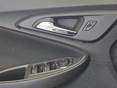 Used 2025 Chevrolet Malibu LT FWD image 25