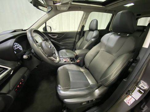 Used 2019 Subaru Forester Touring w/ Popular Package #3 image 9