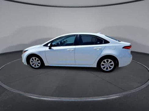 Used 2024 Toyota Corolla LE FWD image 5