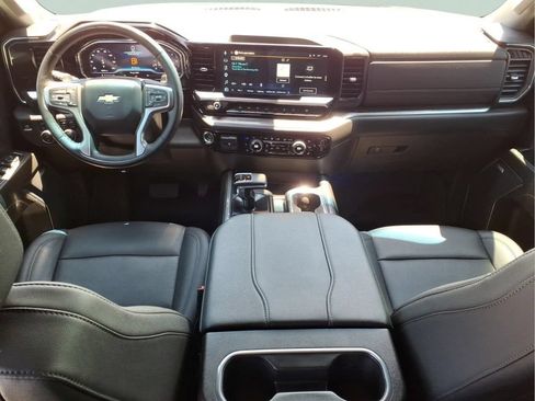Used 2025 Chevrolet Silverado 1500 LTZ AWD/4WD image 18