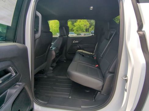 New 2025 Chevrolet Silverado EV LT image 37