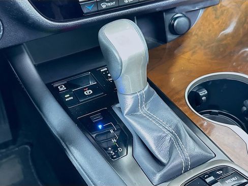 Used 2019 Lexus RX 350 FWD w/ Navigation Package image 17