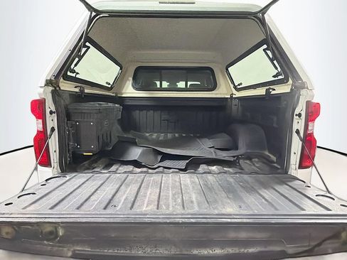 Used 2023 Chevrolet Silverado 1500 LTZ w/ LTZ Convenience Package II AWD/4WD image 28