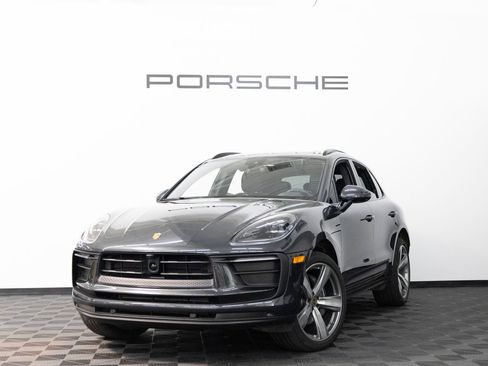 Certified 2026 Porsche Macan AWD/4WD image 1
