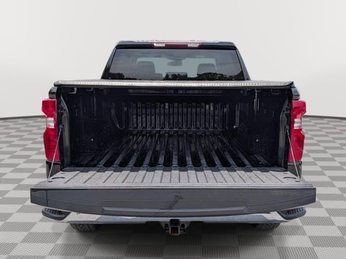 Used 2023 Chevrolet Silverado 1500 LT AWD/4WD image 13