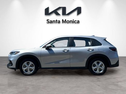 Used 2023 Honda HR-V LX image 3