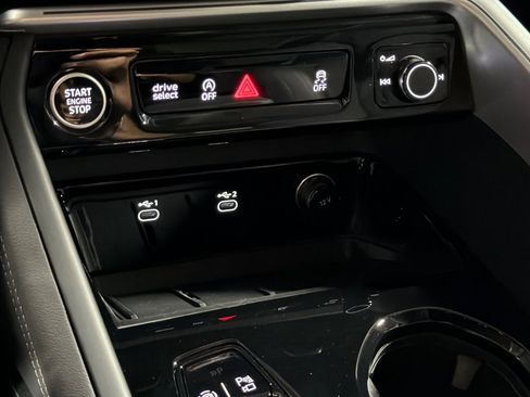 Used 2025 Audi Q5 Premium Plus w/ Premium Plus image 20