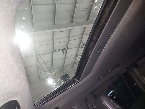 Used 2025 Jeep Grand Cherokee L Altitude image 27