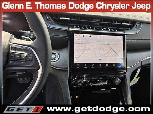 New 2025 Jeep Grand Cherokee Limited w/ Black Appearance Package image 10