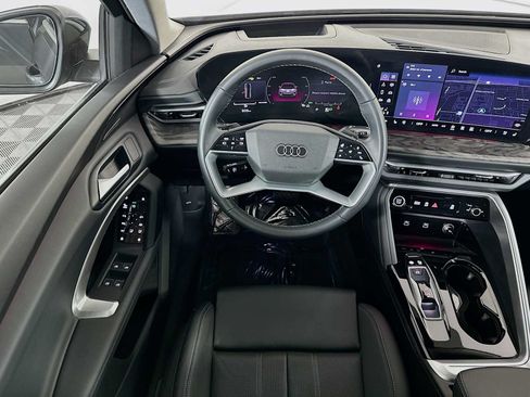 Used 2025 Audi Q5 Premium Plus w/ Premium Plus AWD/4WD image 20