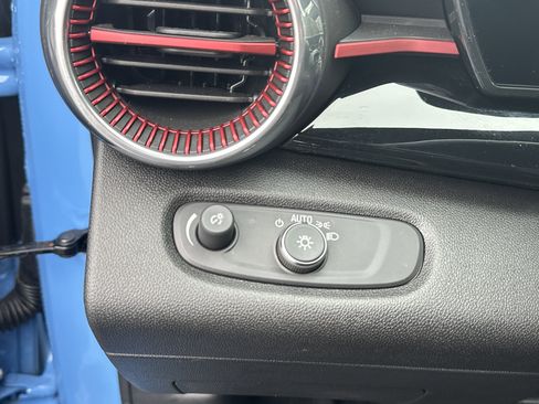 Certified 2024 Chevrolet Trax RS w/ Driver Confidence Package image 24