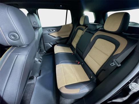 Certified 2025 Chevrolet Equinox ACTIV w/ Safety and Technology Package AWD/4WD image 23