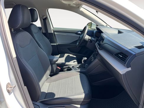 Certified 2022 Volkswagen Taos SE AWD/4WD image 17