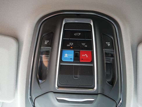 Used 2023 Jeep Grand Cherokee Limited AWD/4WD image 33