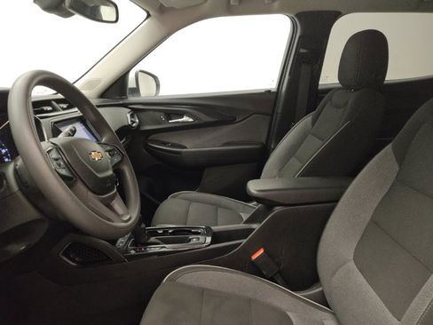 Used 2021 Chevrolet TrailBlazer LT w/ Convenience Package image 17