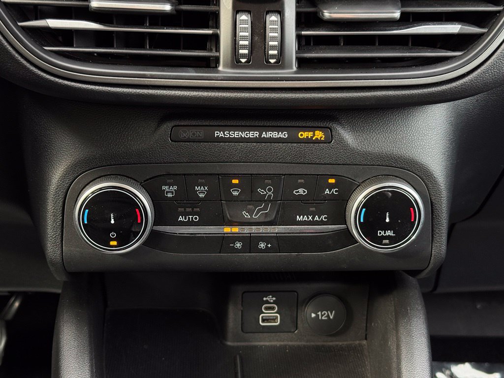 Used 2025 Ford Escape Active AWD/4WD image 19