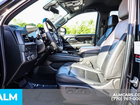 Used 2025 Chevrolet Tahoe LT AWD/4WD image 18