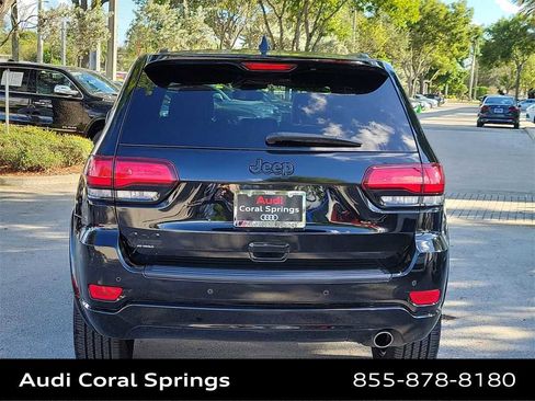 Used 2020 Jeep Grand Cherokee Altitude image 5