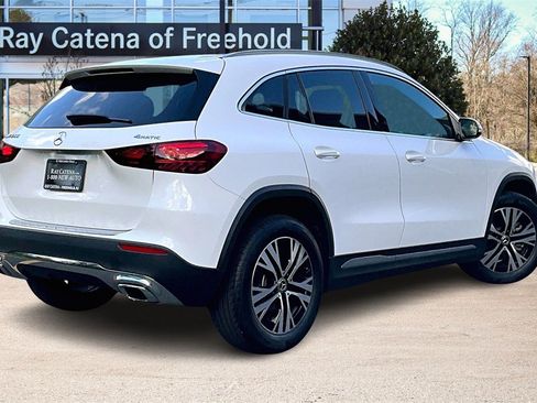 Used 2025 Mercedes-Benz GLA 250 4MATIC image 2