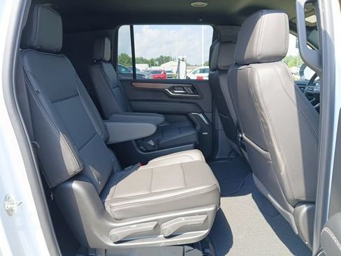 New 2026 GMC Yukon XL Denali AWD/4WD image 29
