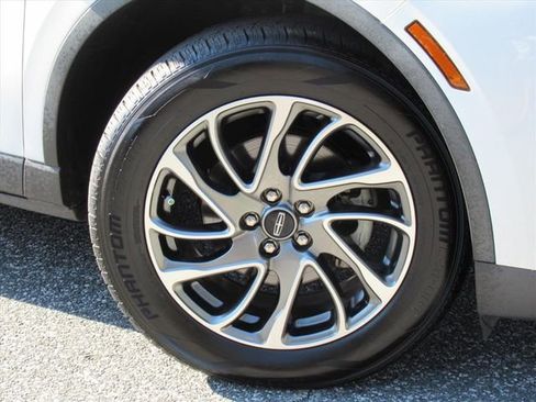 Used 2022 Lincoln Corsair FWD image 7