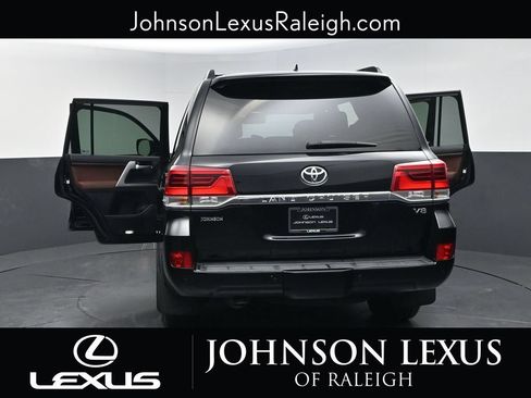 Used 2016 Toyota Land Cruiser AWD/4WD image 35