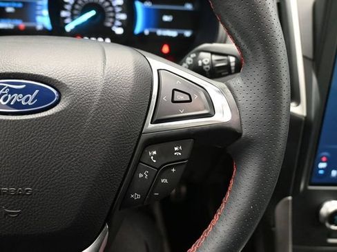 Certified 2024 Ford Edge ST-Line AWD/4WD image 15