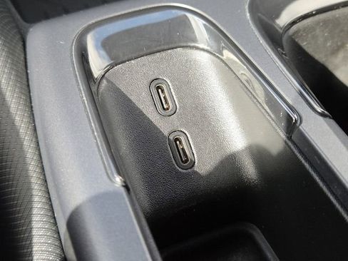 Used 2024 Chevrolet Equinox EV RS image 6