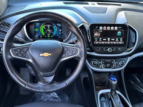 Used 2018 Chevrolet Volt LT w/ Comfort Package FWD image 15