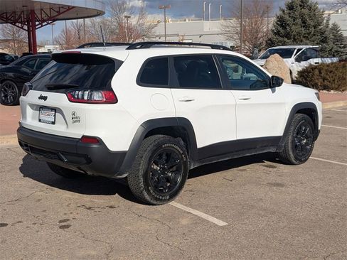 Used 2022 Jeep Cherokee Latitude w/ Sun & Sound Group image 3