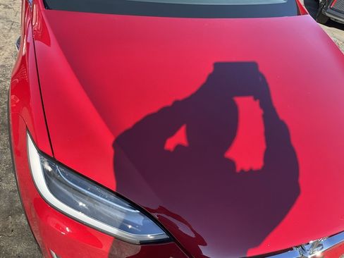 Used 2017 Tesla Model X 75D image 90