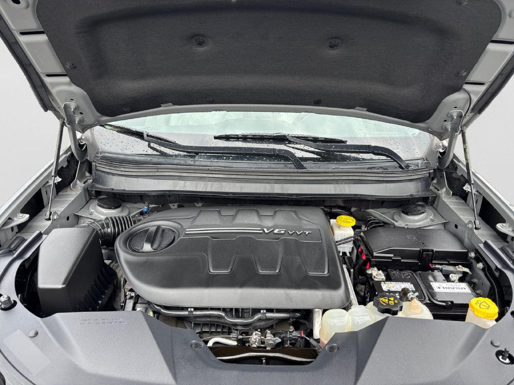 Used 2019 Jeep Cherokee Limited AWD/4WD image 20