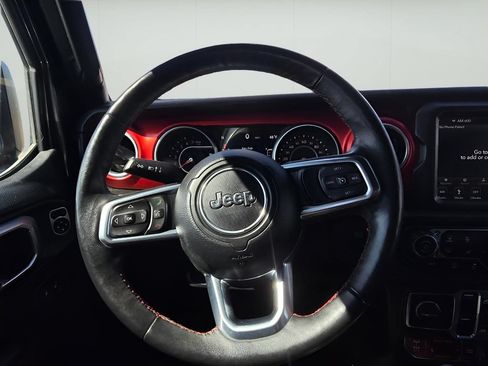 Used 2018 Jeep Wrangler Unlimited Rubicon w/ Dual Top Group AWD/4WD image 14