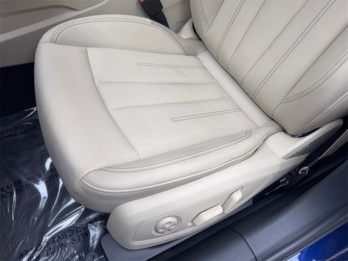 Used 2022 Audi A4 2.0T Premium w/ Convenience Package image 28