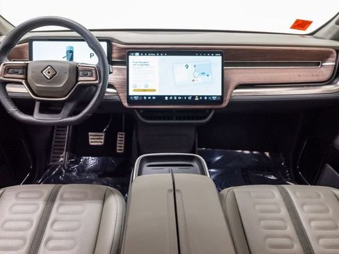 Used 2023 Rivian R1S Launch Edition Quad AWD/4WD image 27