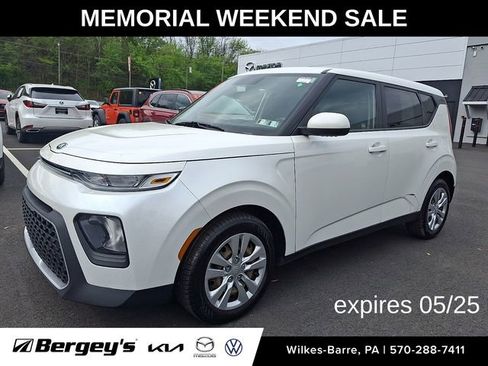 Used 2021 Kia Soul LX FWD image 1