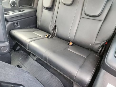 Used 2019 Subaru Ascent Limited w/ Popular Package #3 AWD/4WD image 30