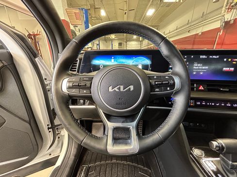 Used 2023 Kia Sportage X-Pro AWD/4WD image 25