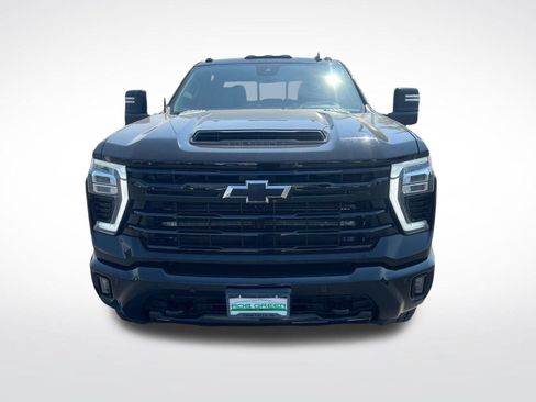 Used 2024 Chevrolet Silverado 2500 LTZ w/ LTZ Plus Package AWD/4WD image 10