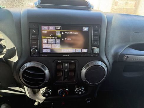 Used 2017 Jeep Wrangler Unlimited Sport w/ Quick Order Package 23S image 20