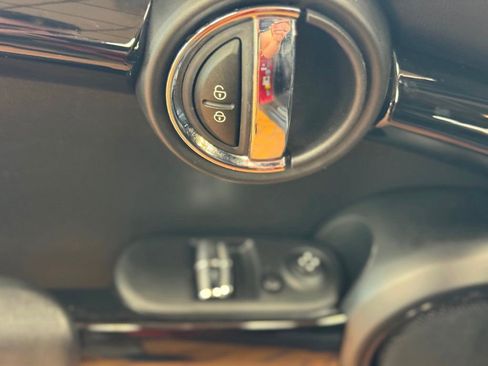 Used 2017 MINI Cooper S image 19