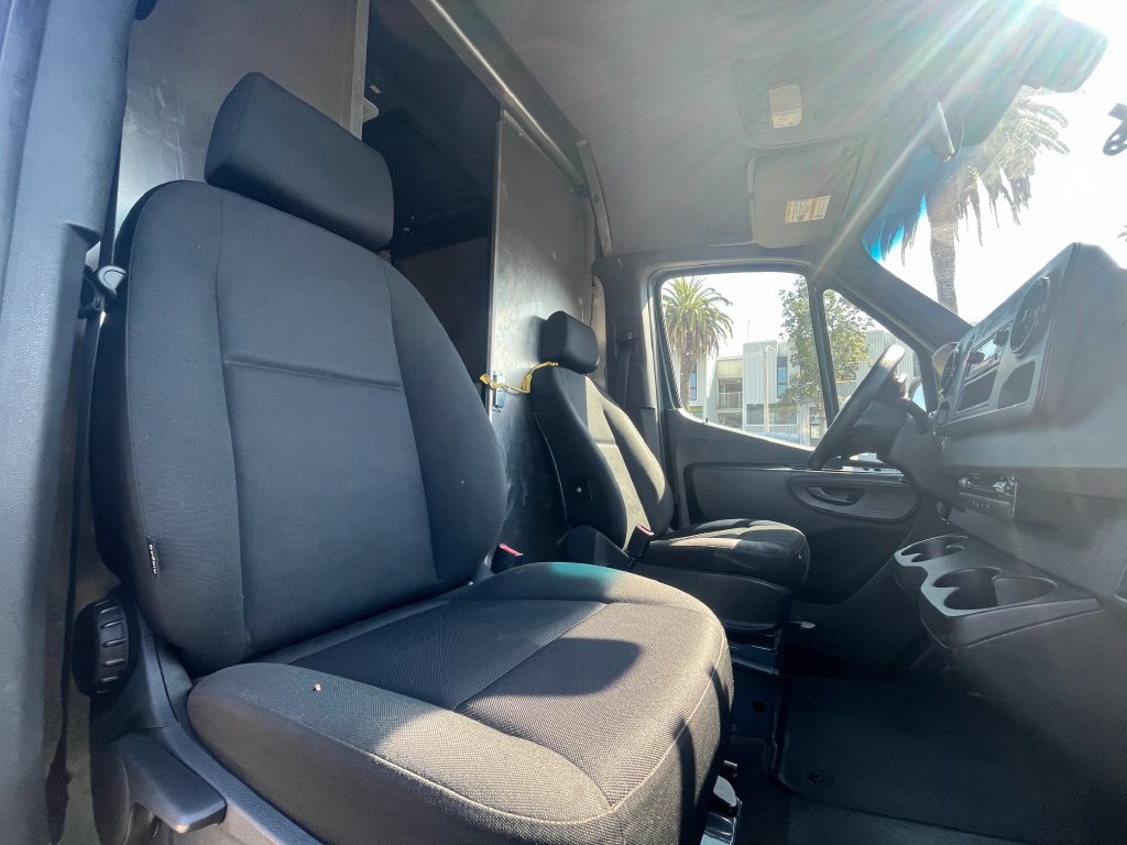 Used 2019 Mercedes-Benz Sprinter 144 image 13