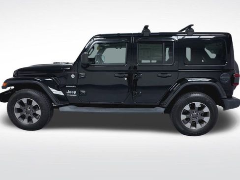 Used 2019 Jeep Wrangler Unlimited Sahara w/ Dual Top Group image 5